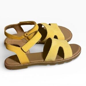 Sorel Ella III Yellow Leather Sandals, Size 7.5, NIB